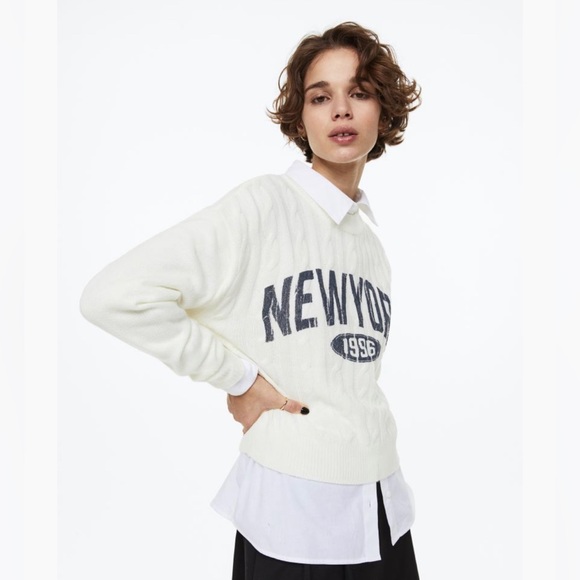 H&M *NWOT* New York Sweater - Picture 3 of 8